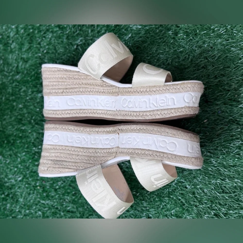 Calvin Klein Women’s Espadrilles Size 7.5‎